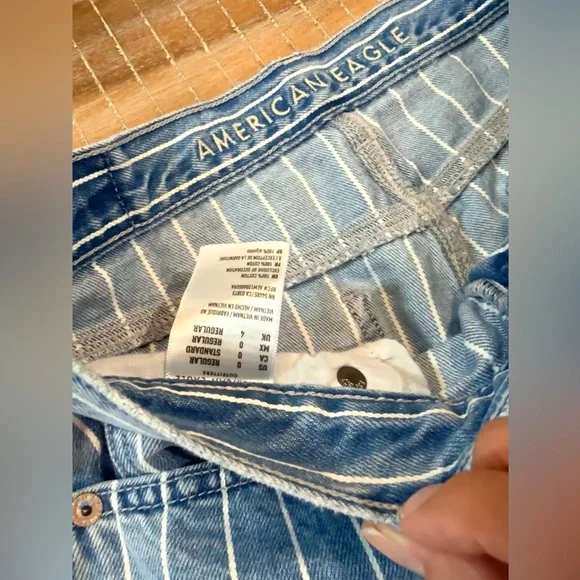American Eagle Mom Stripe Jeans~Size 0 Regular~Hi Rise - Picture 5 of 9